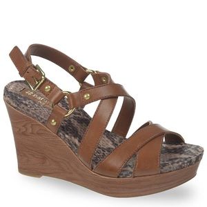 Naturalizer “Robyn” Wedge - Size 8.5